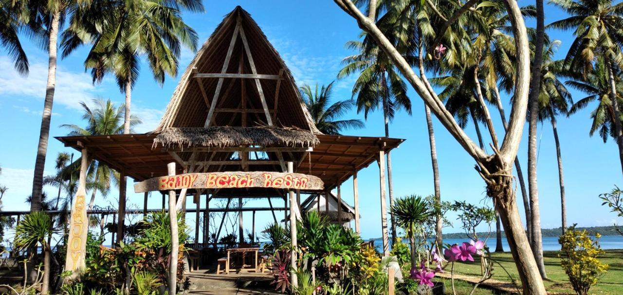 Sunari Beach Resort Selayar Matalalang Exterior photo