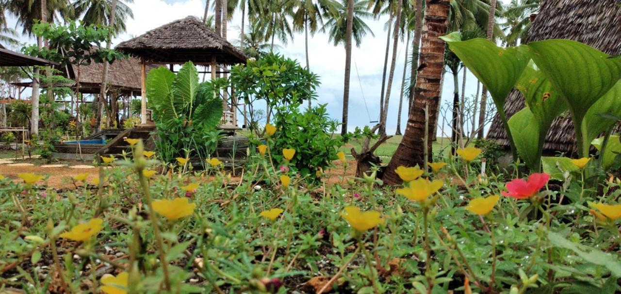 Sunari Beach Resort Selayar Matalalang Exterior photo