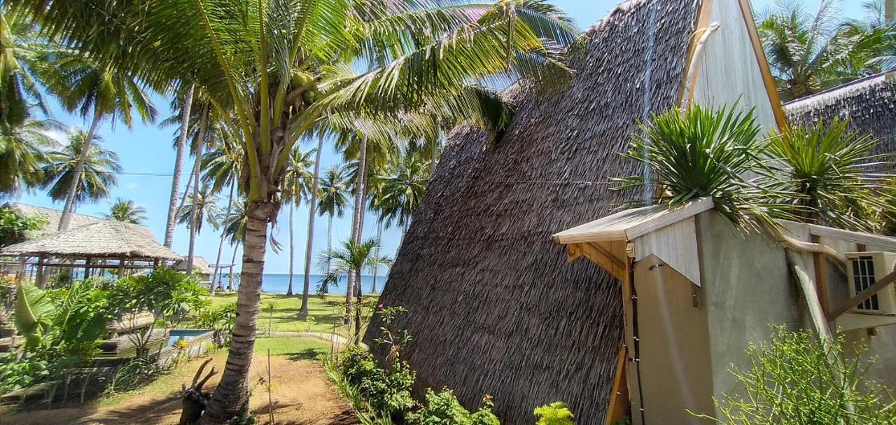 Sunari Beach Resort Selayar Matalalang Exterior photo